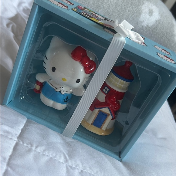 Hello Kitty Nautical Set - Red, Blue, White - Picture 1 of 4